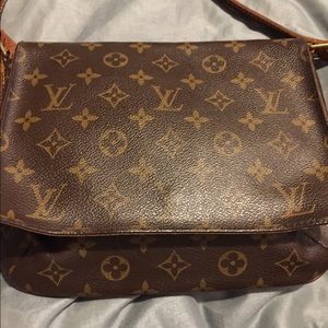 Authentic Louis Vuitton handbag.